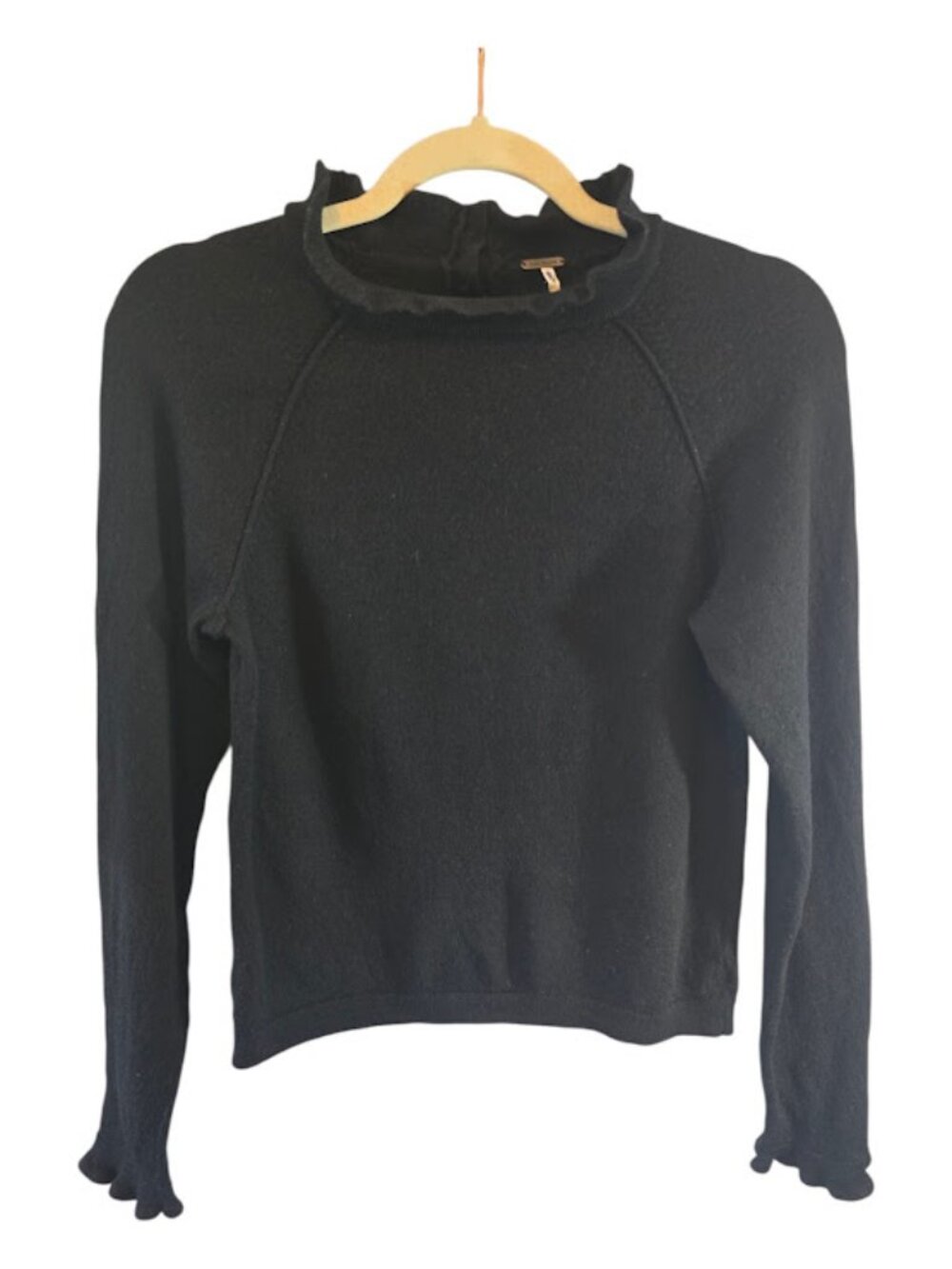 Wool long sleeve black sweater Free People size medium ruffle neck cuff